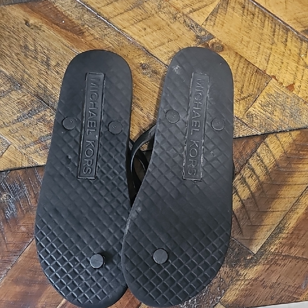 Michael Kors Black and White Logo Thong Sandals - Picture 2 of 3